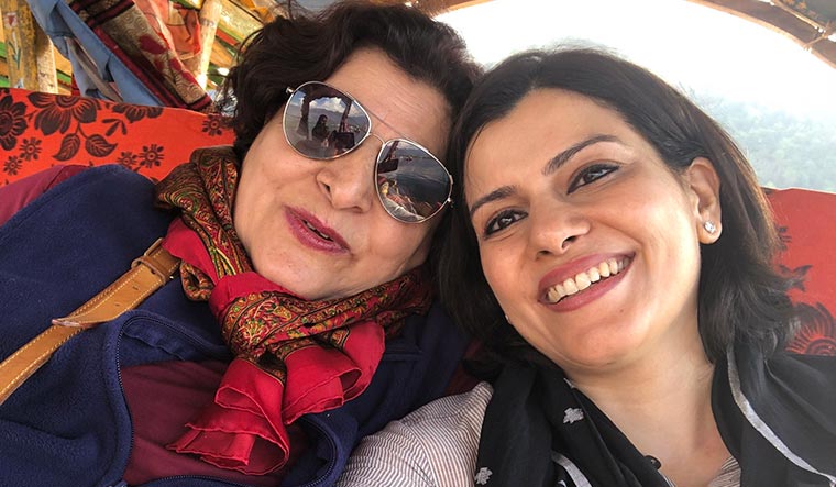 Nidhi Razdan with mother Sarla