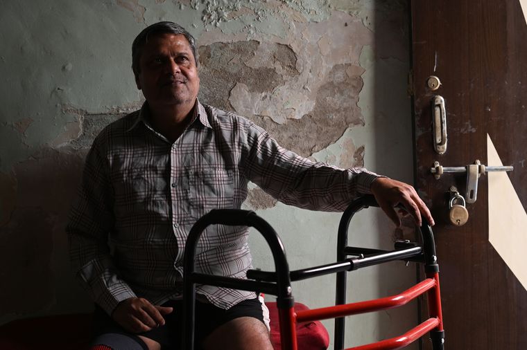 Crime reporter Prasannakumar Keskar at his home in Pune | Amey Mansabdar