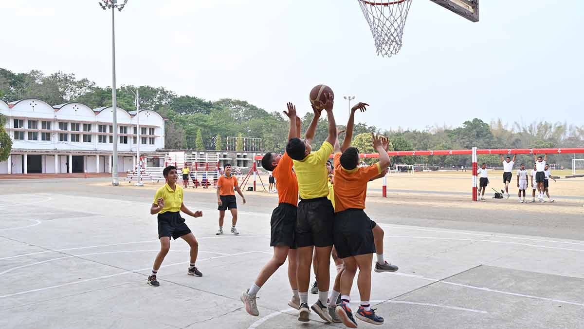 47-playing-basketball 47-playing-basketball