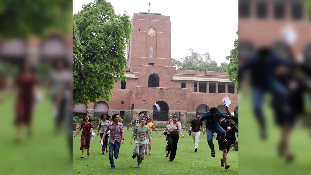 Future bound: Students at St. Stephen’s College, Delhi | Kritajna Naik