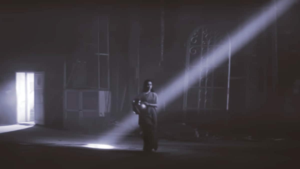 61-Poet-with-a-camera-1