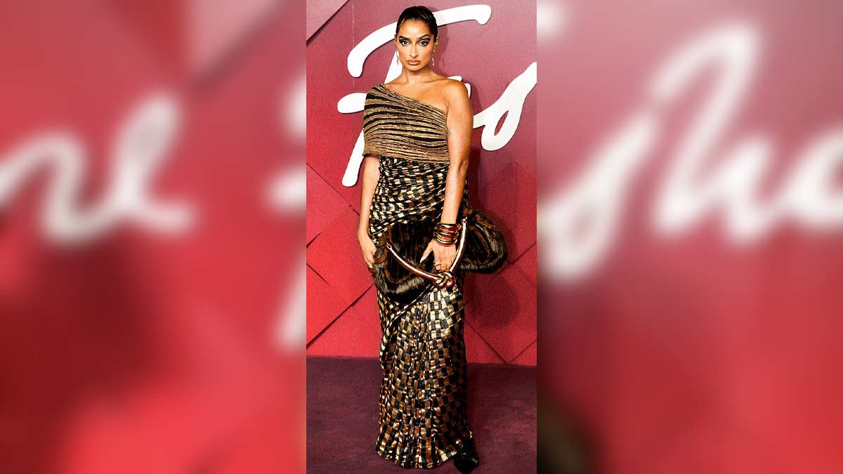 Anita Chhiba wore the sari at the British Fashion Awards in 2023.
