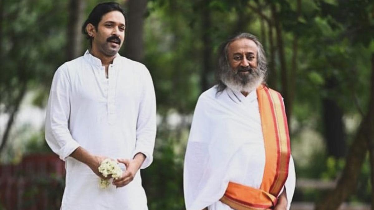 Vikrant Massey and Gurudev Sri Sri Ravi Shankar | The Art of Living