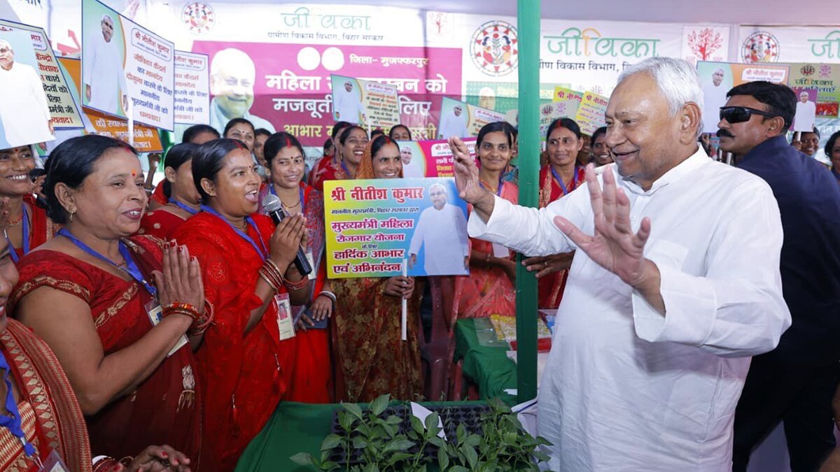 Winning formula: Nitish Kumar after inaugurating 22 development projects in Muzaffarpur district before the elections |  X@nitishkumar