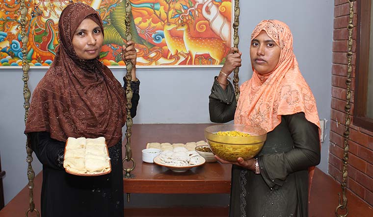 Thosalima Mohammed Yusuf and Shaji Begum | R.G. Sastha