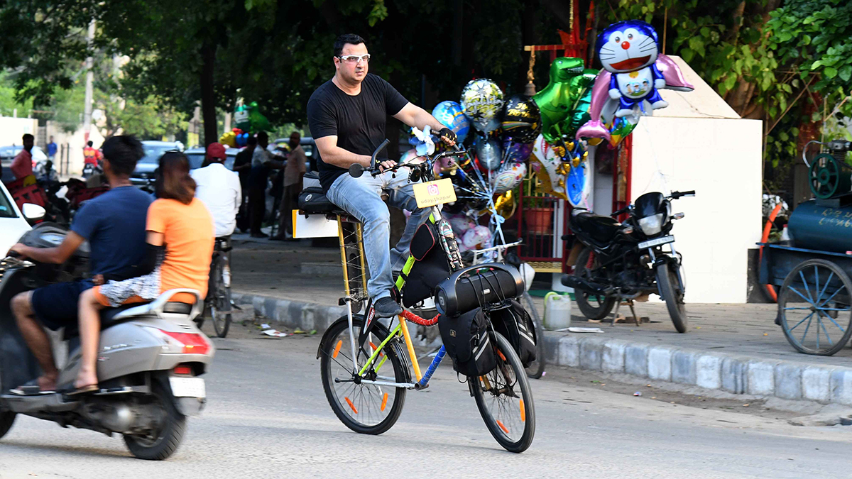 68-Thapar-on-his-double-decker-bicycle