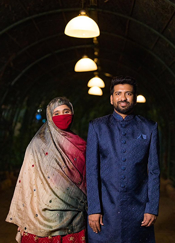 Khatija with husband Riyasdeen | Instagram@khatija.rahman