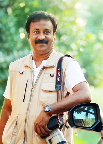 Me & my camera: D. Manoj says he’s the only photo-artist in the ‘literature photography’ category.