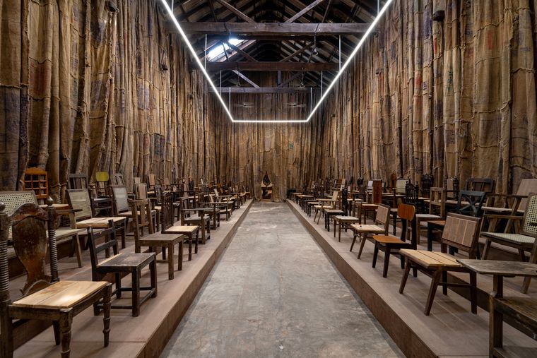 Overturning hierarchies: Ibrahim Mahama’s Parliament of Ghosts | Kochi Biennale Foundation
