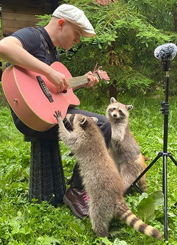 Instagram@plumesofficiel