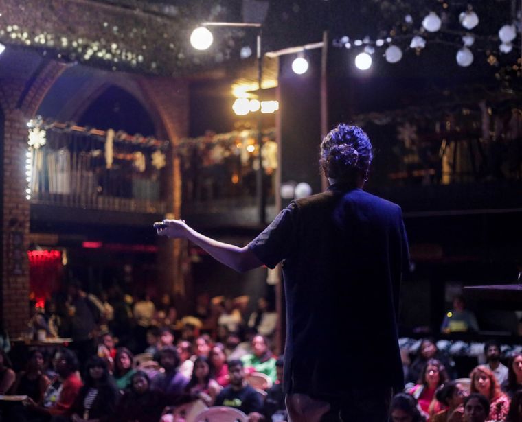 Drink & learn: Lectures at pubs organised by Pint of View | Instagram@pintofview.club