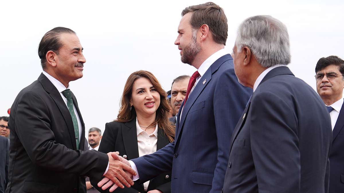 Warm vibes: Pakistan army chief Asim Munir (left) welcomes US Vice President J.D. Vance as he arrives in Islamabad for talks with Iran | PTI