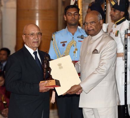 President Ram Nath Kovind presenting the Tenzing Norgay National Adventure Award to Sonam Wangyal | PTI