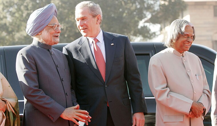 Exclusive club: US president George W. Bush with prime minister Manmohan Singh and president A.P.J. Abdul Kalam at the Rashtrapati Bhavan during his visit to India in March 2006 | AP