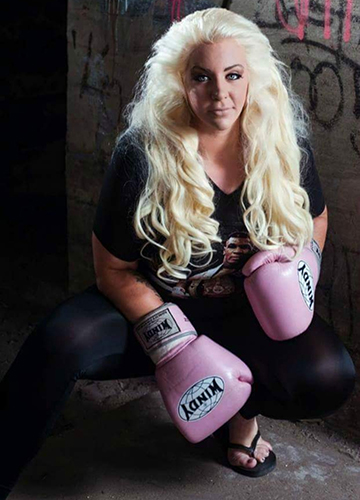 Koorn was a professional kick-boxer for a decade before she started powerlifting.