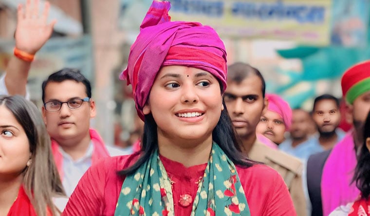 12-Priya-Saroj