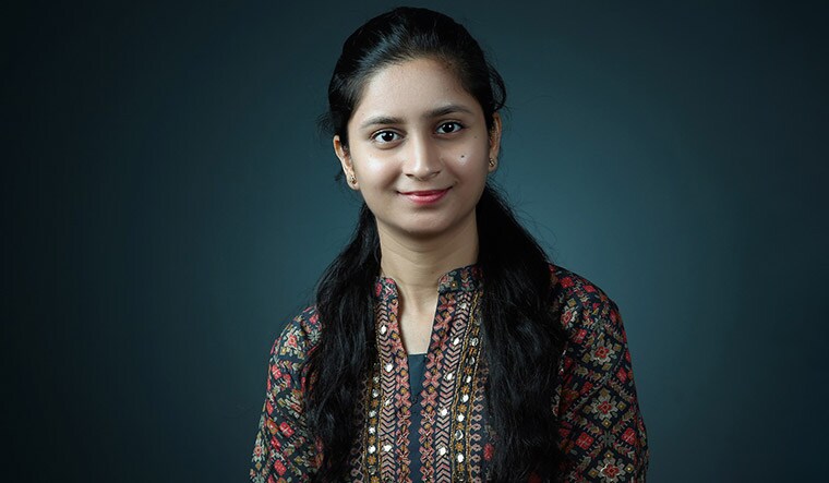 28-Priyanka-Jarkiholi