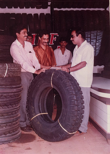 Shankar at his tyre outlet.