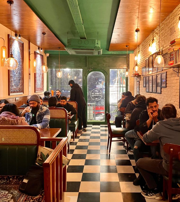 Customers at a Parsa’s outlet