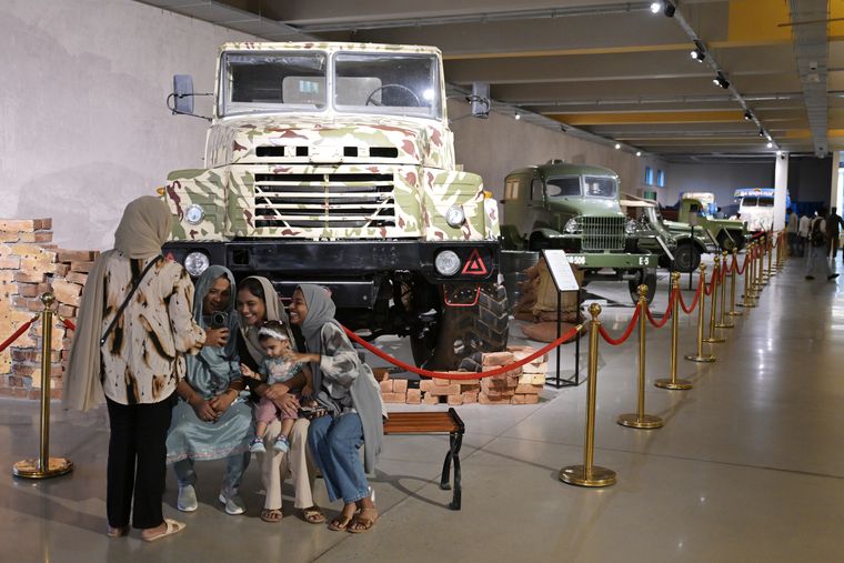 A family’s day out at the museum | Bhanu Prakash Chandra