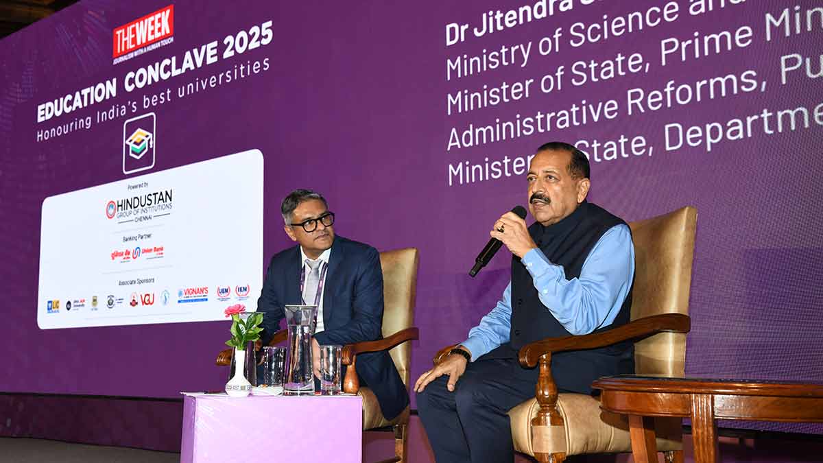 Words of wisdom: Union Minister Dr Jitendra Singh with THE WEEK Chief Associate Editor and Director Riyad Mathew | Sanjay Ahlawat