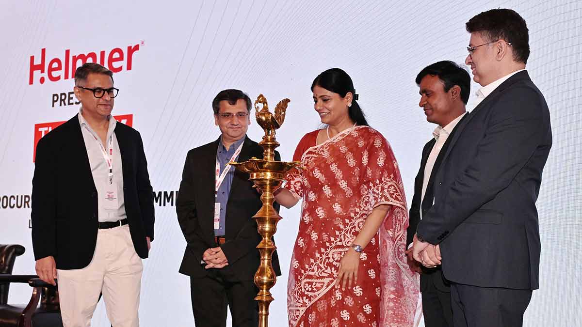 India shining: Anupriya Patel, Union minister of state for health & family welfare, and chemicals & fertilisers, lighting the lamp; (from left)Riyad Mathew, Chief Associate Editor and Director, THE WEEK; Yash Kaul, co-founder and CEO, Helmier; Dr N. Venkatesan, director and chief procurement officer of Max Healthcare Group; and Amit Mahajan, group chief procurement and supply chain officer at Sparsh Hospital | Sanjay Ahlawat