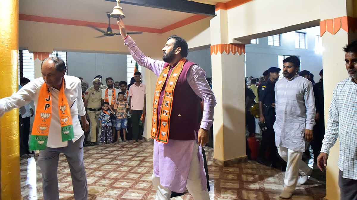 42-Saini-is-building-an-image-of-an-accessible-chief-minister