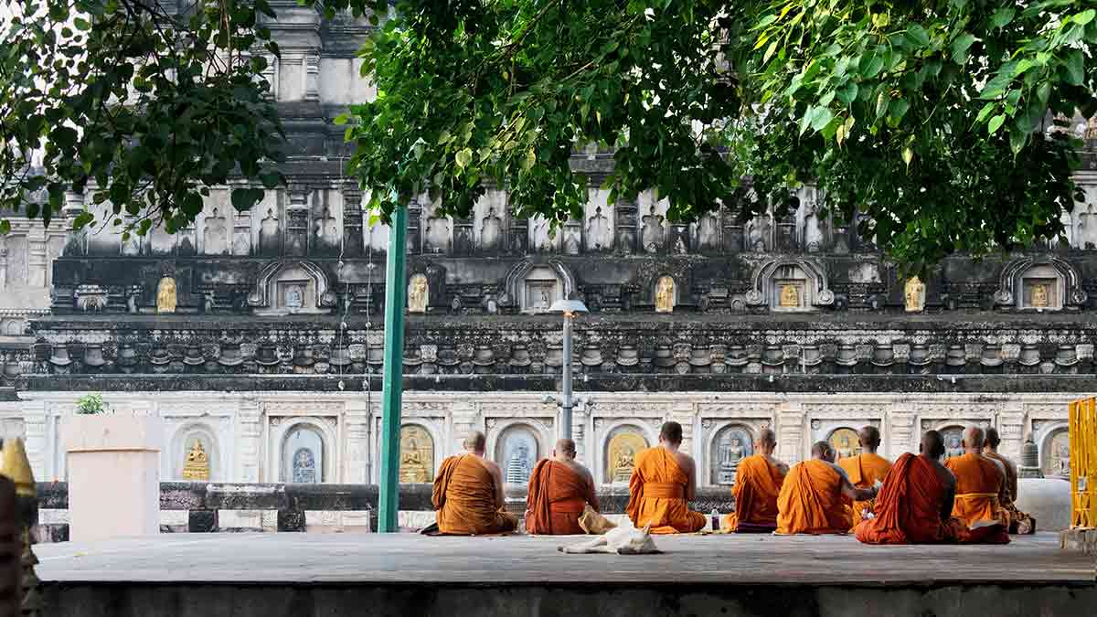 Spiritual pinnacle: Monks meditating at Mahabodhi temple, Bodhgaya | Shutterstock