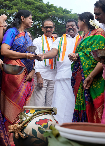 Stirring the pot: (From left) DMK MP Kanimozhi Karunanidhi with state Congress chief K. Selvaperunthagai and state party in-charge Girish Chodankar during Pongal celebrations in Chennai | R.G. Sastha