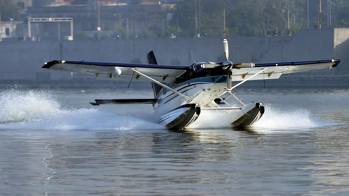 seaplane-jpeg