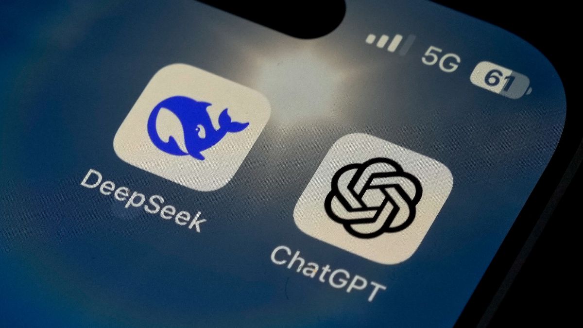 DeepSeek and ChatGPT