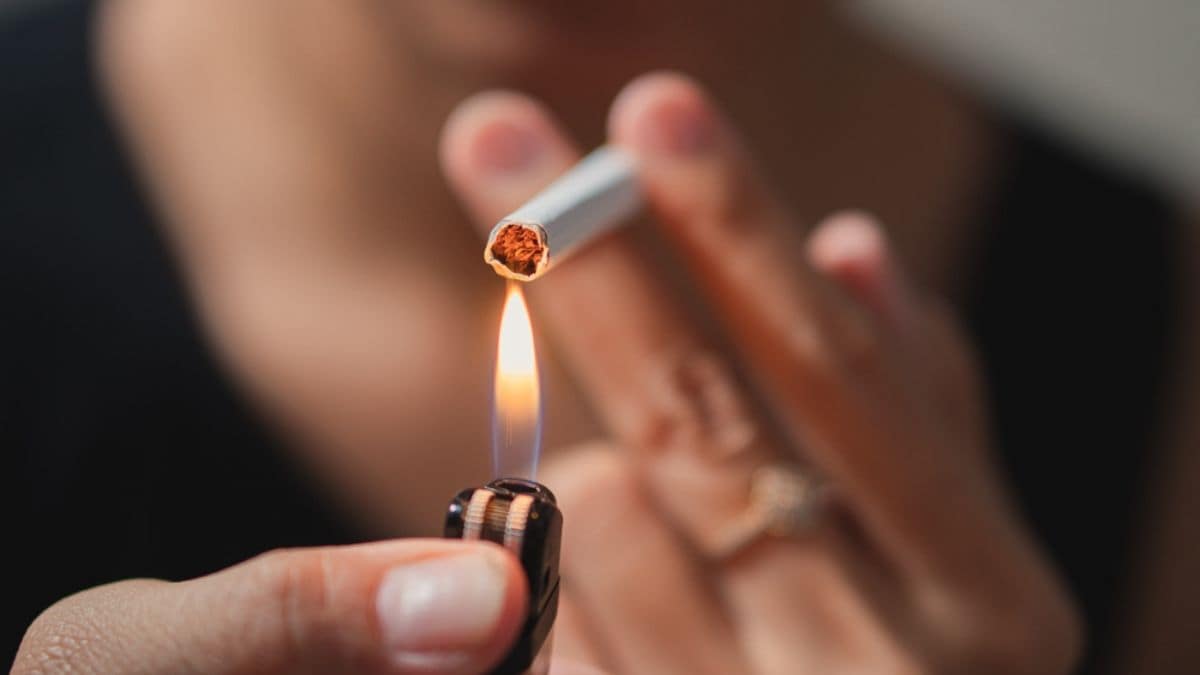 Smoking doesn’t just damage your lungs-It could age your ovaries too