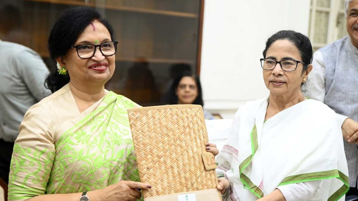 West Bengal Finance Minister Chandrima Bhattacharya with Chief Minister Mamata Banerjee before presenting the budget at the state assembly | Salil Bera