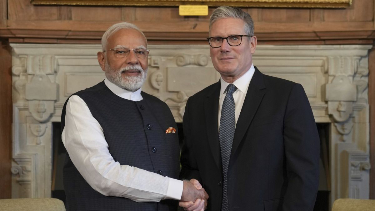 Britain's Prime Minister Keir Starmer welcomes Indian Prime Minister Narendra Modi at Chequers near Aylesbury, England on July 24 2025 | AP
