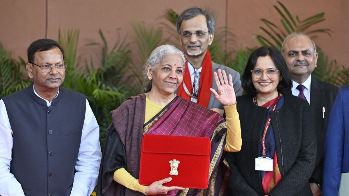 Finance Minister Nirmala Sitharaman in front of Kartavya Bhavan in New Delhi ahead of the Union Budget 2026 | Josekutty Panackal/Manorama