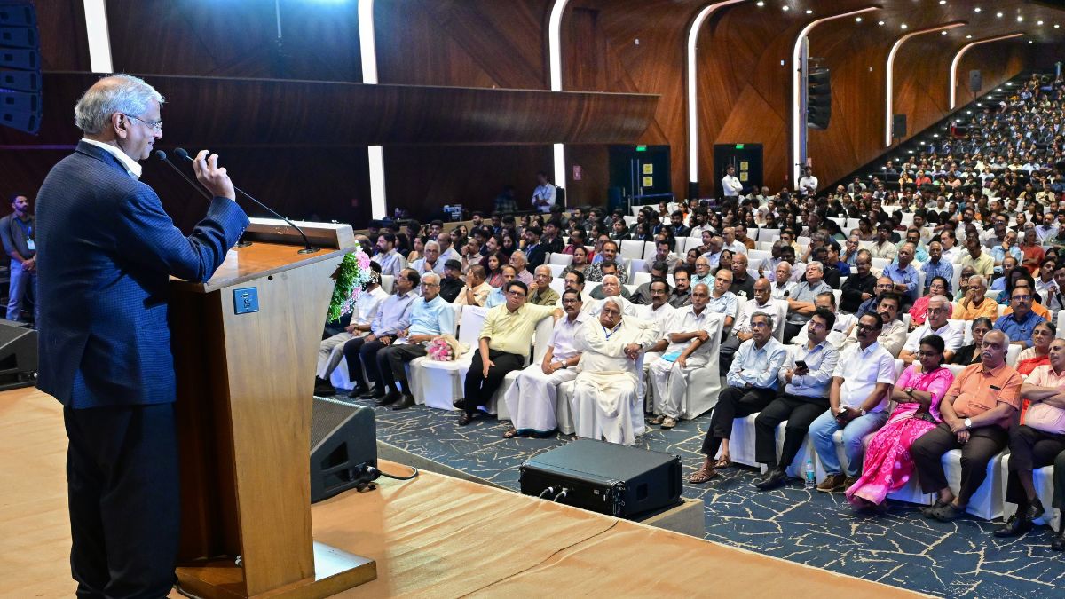 Former finance secretary Subash Chandra Garg speaking at  Malayala Manorama's 27th Budget Lecture held in Kochi | Manorama 