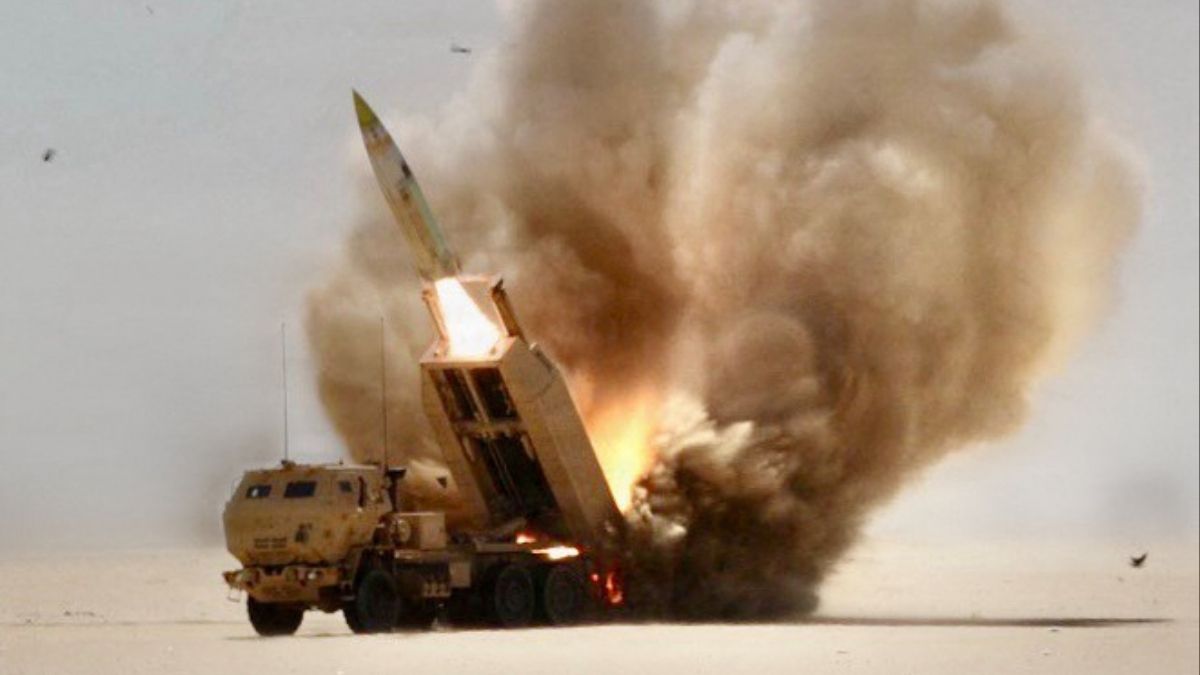 US Army handout photo shows a M142 High Mobility Artillery Rocket Systems (HIMARS) conducting live-fire missions on Iran | US ARMY / AFP