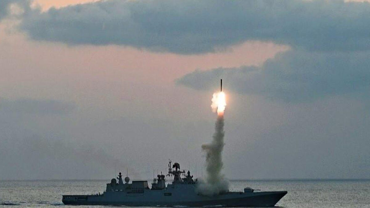 navy-anti-ship-firing