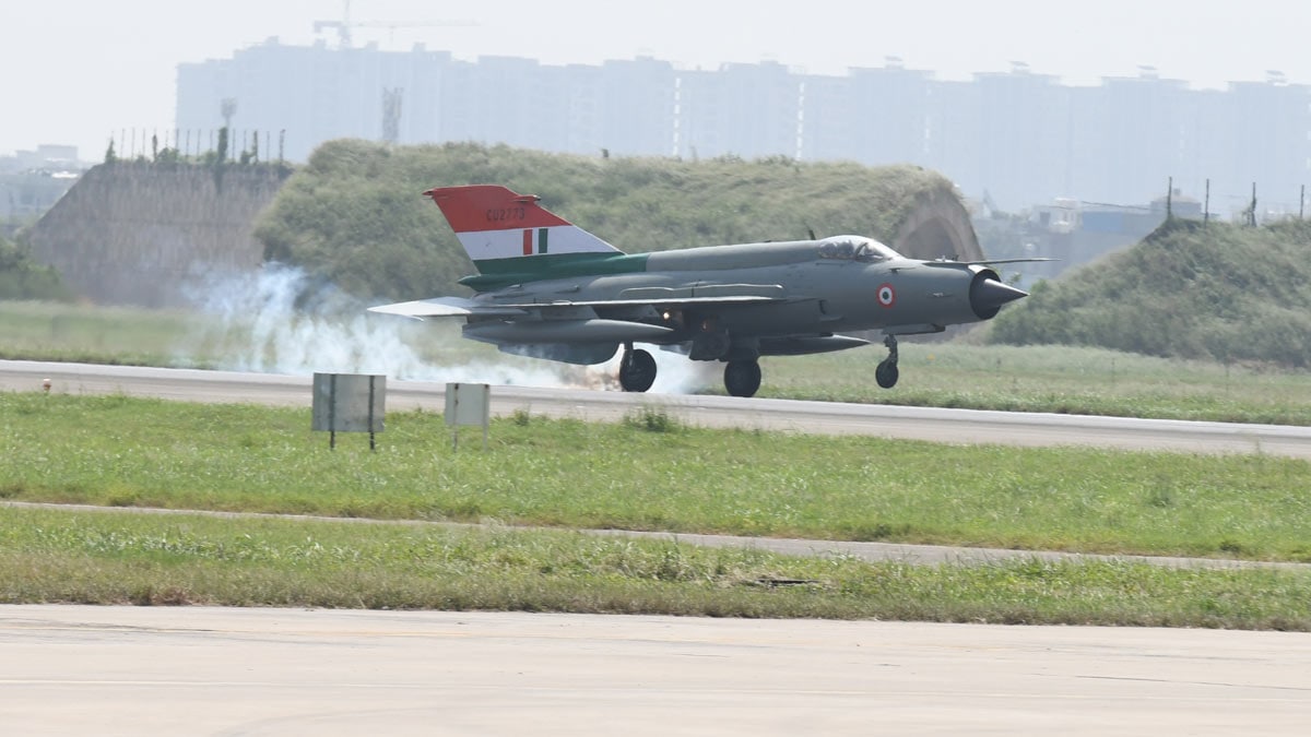 The final flight of MiG-21 | Sanjay Ahlawat