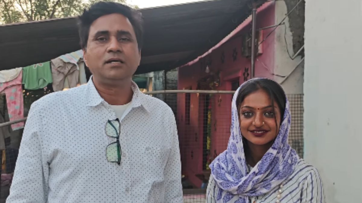 Monalisa Bhosle, the viral sensation of Mahakumbh 2025, to make her  Bollywood debut