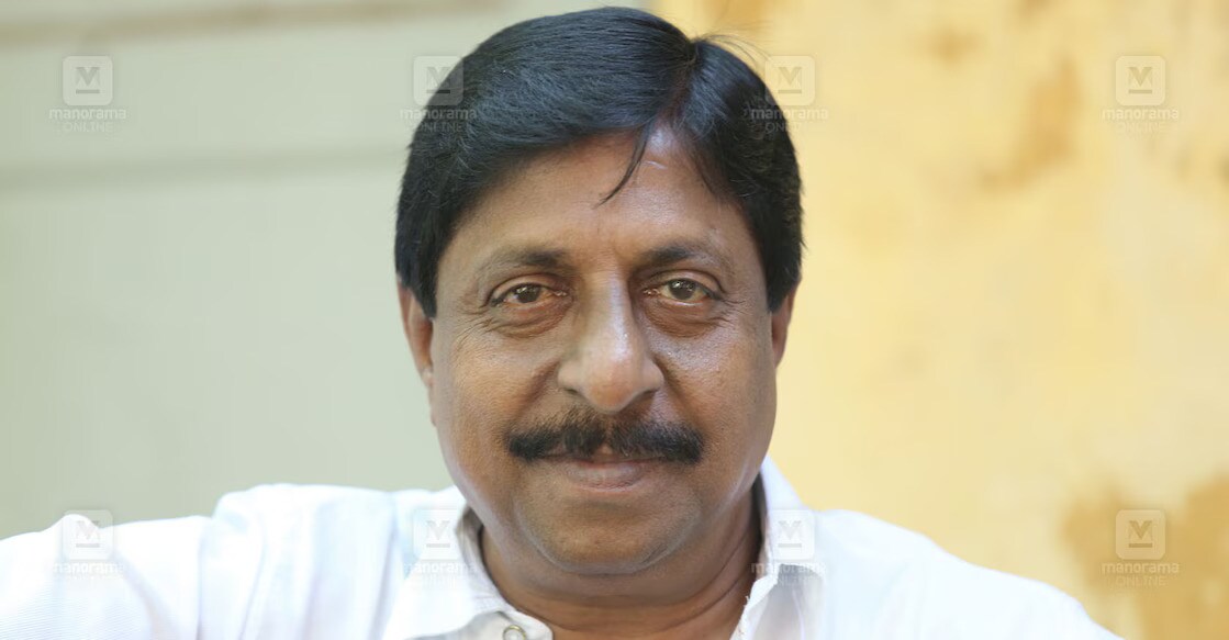 sreenivasan-manorama