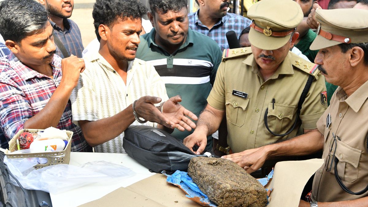 Kerala Police arrest an Odisha man with ganja