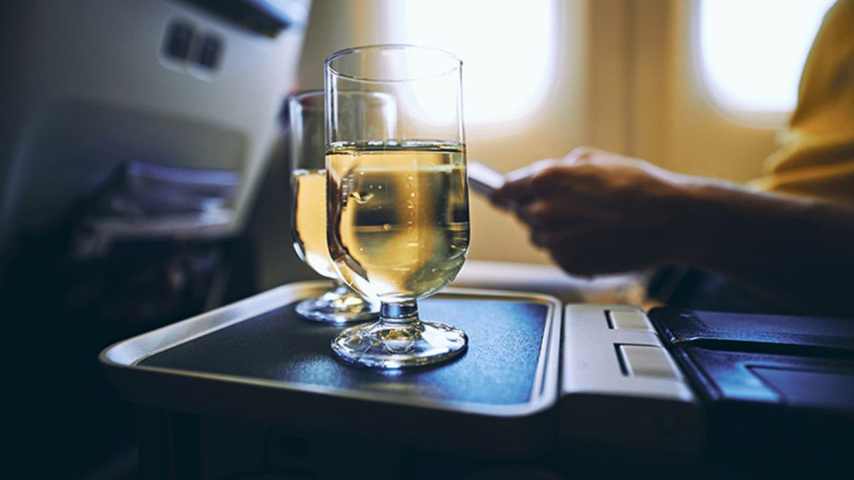 Drinking on flights bad for your heart