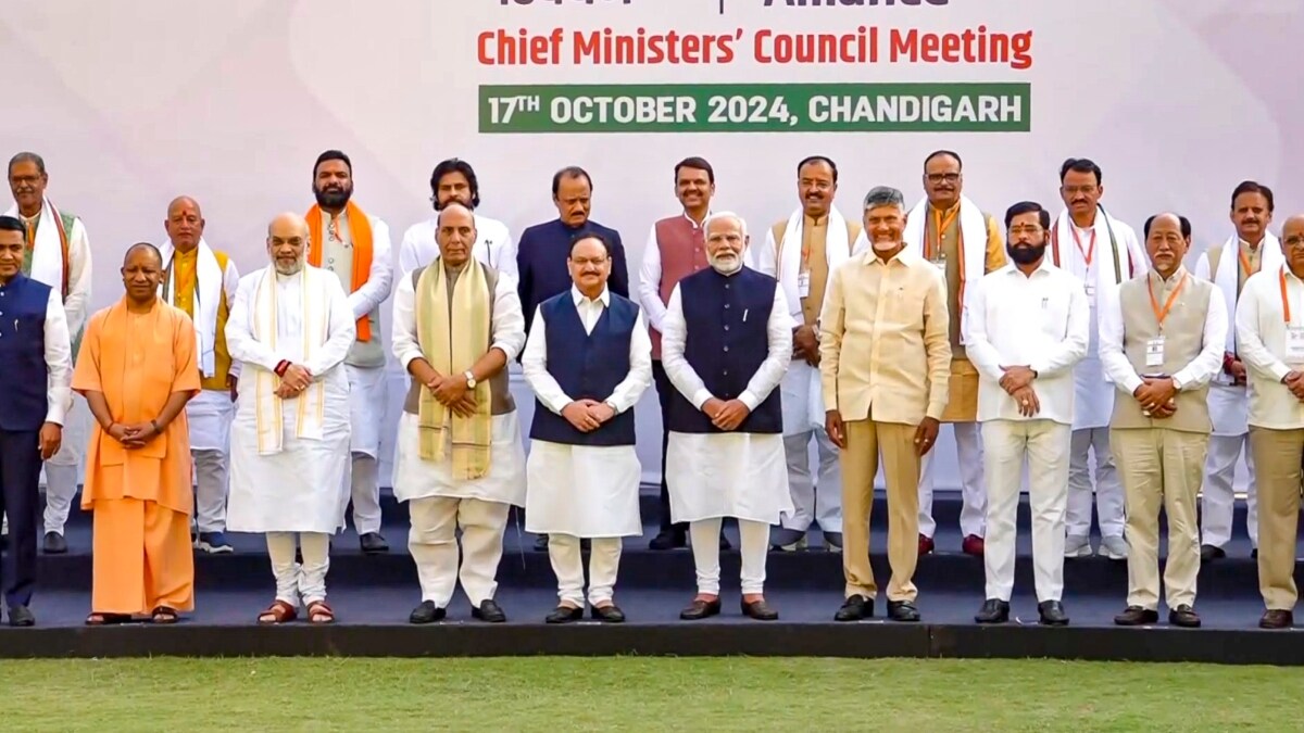 Prime Minister Narendra Modi, Defence Minister Rajnath Singh, Health Minister JP Nadda with NDA Chief Ministers during National Democratic Alliance Chief Ministers' Council Meeting, in Chandigarh | PTI