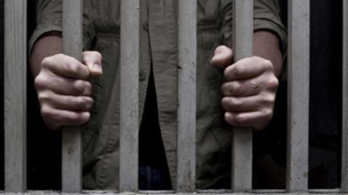prison-jail-inmate-760