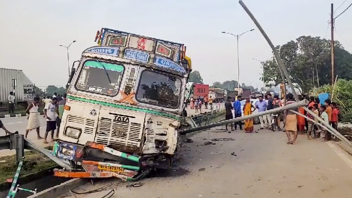 Uttar Pradesh road accident