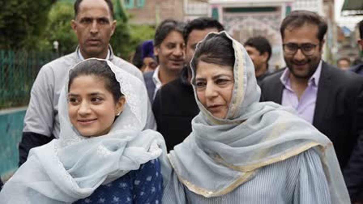 Iiltija Mufti with PDP chief Mehbooba Mufti | X