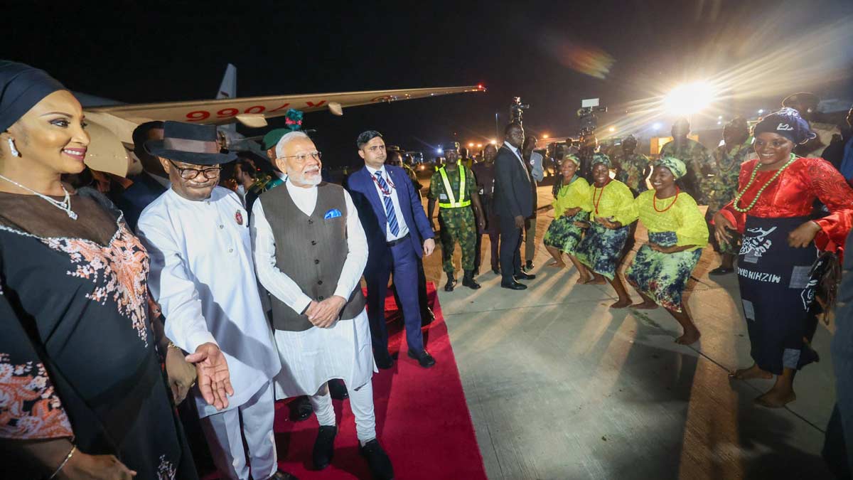 Prime Minister Narendra Modi being welcomed at Abuja, Nigeria | X