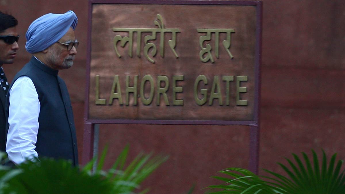 [File] Manmohan Singh proceeds to address the Nation from the historic Red Fort on the 67th Independence Day, in New Delhi on August 15, 2013 | PTI