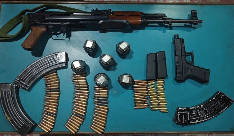 kashmirpoliceweapons-jpeg